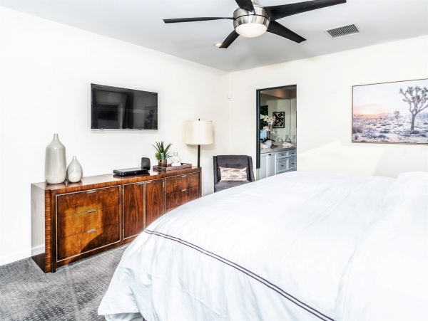 Palm Springs Home 990869