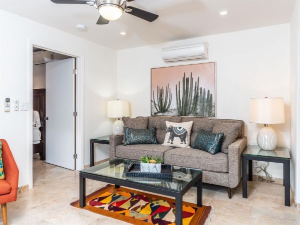 Palm Springs Home 990869