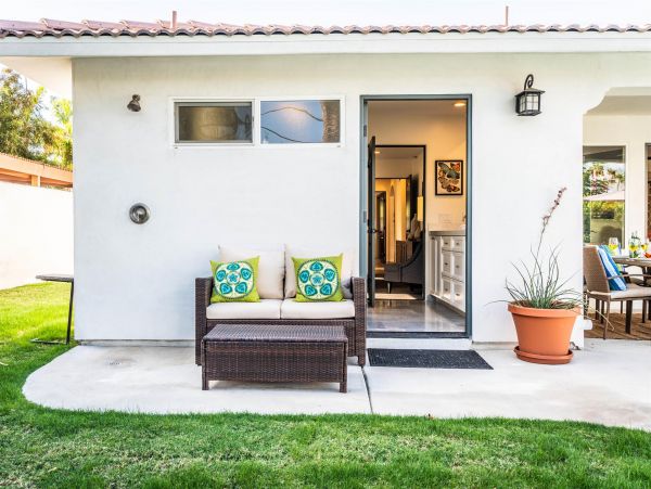 Palm Springs Home 990869