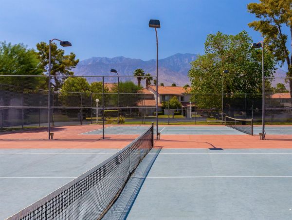 Palm Springs Home 990871