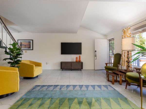 Palm Springs Home 990871