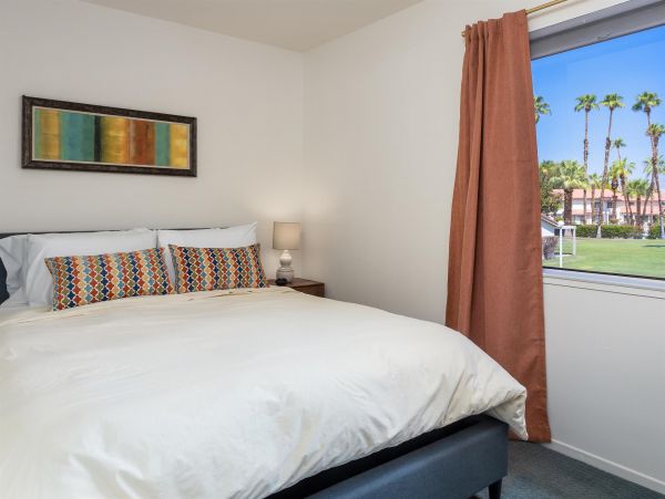 Palm Springs Home 990871