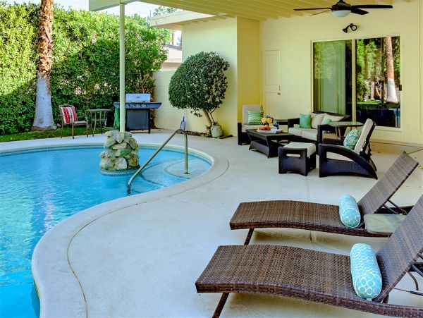 Palm Springs Home 990872