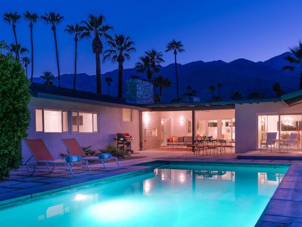 Palm Springs Home 990873
