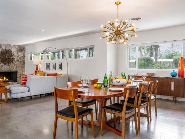 Palm Springs Home 990873