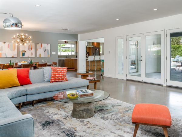 Palm Springs Home 990873