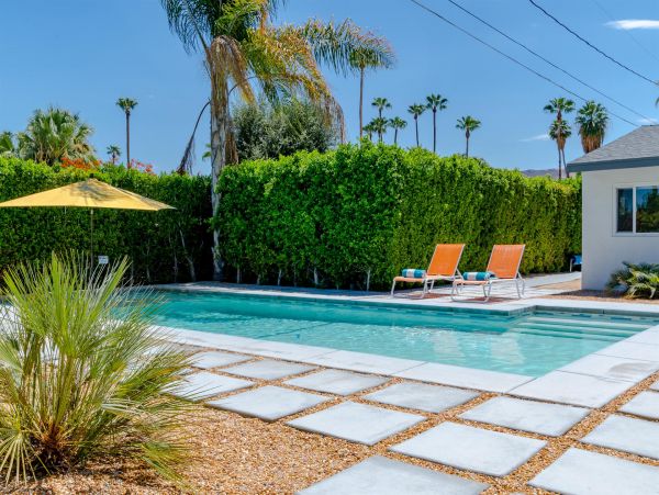 Palm Springs Home 990873