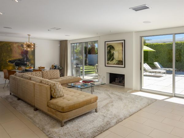 Palm Springs Home 990874