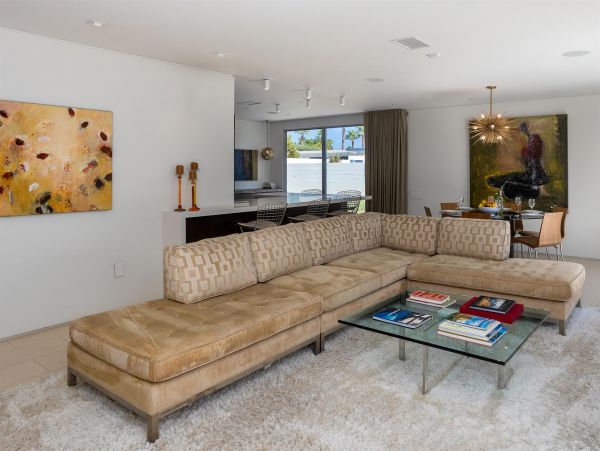 Palm Springs Home 990874