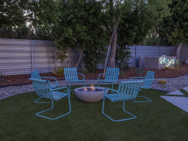 Palm Springs Home 990875