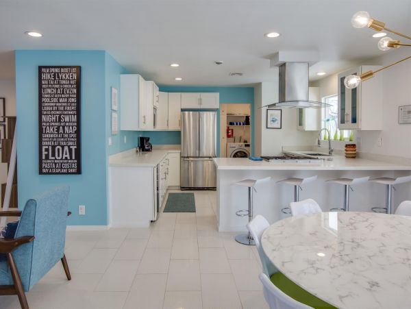 Palm Springs Home 990875
