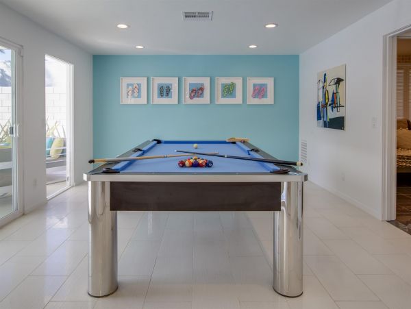Palm Springs Home 990875