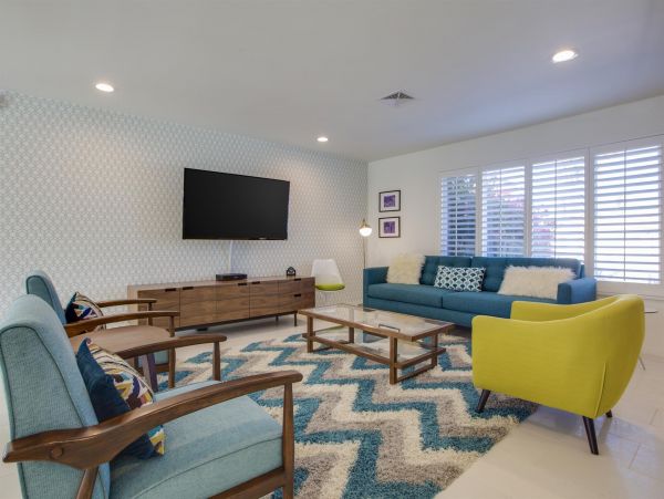 Palm Springs Home 990875