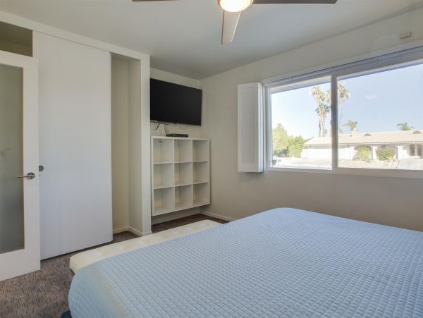 Palm Springs Home 990875