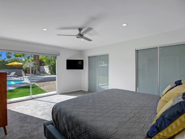 Palm Springs Home 990876