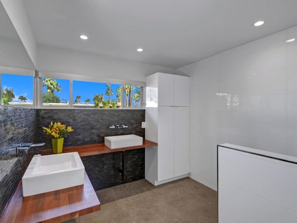Palm Springs Home 990876