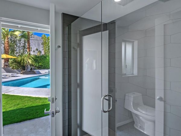 Palm Springs Home 990876