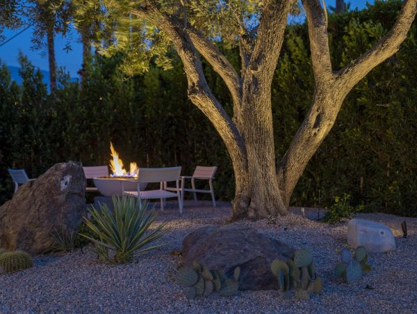 Palm Springs Home 990877