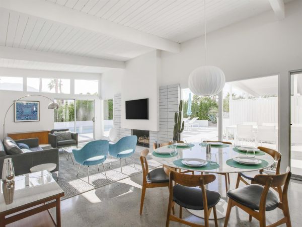 Palm Springs Home 990877