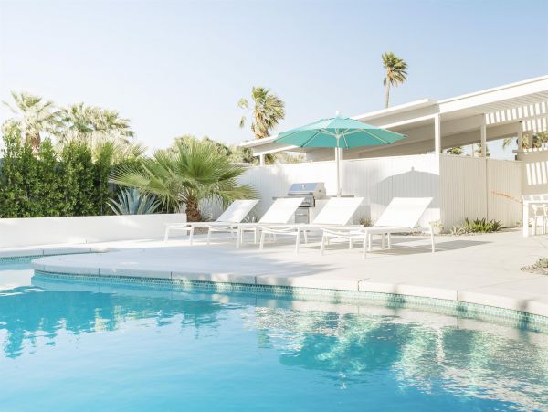 Palm Springs Home 990877