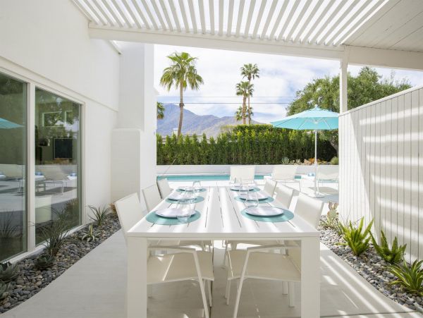 Palm Springs Home 990877