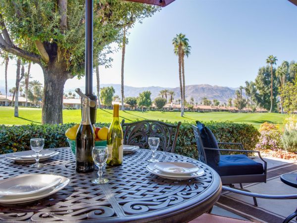 Palm Springs Home 990878