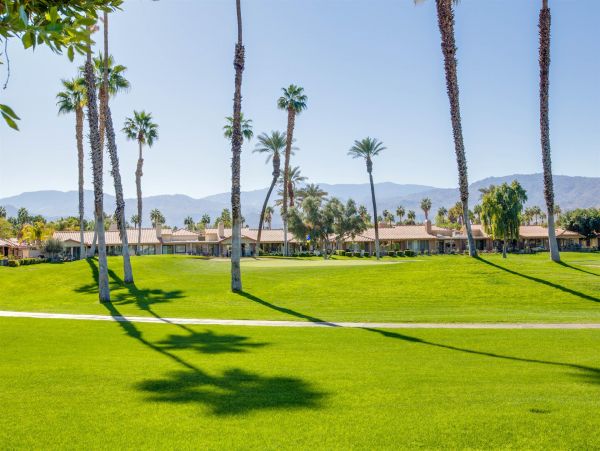 Palm Springs Home 990878