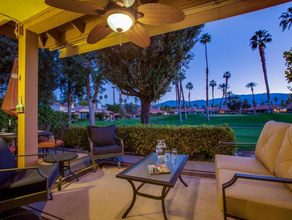 Palm Springs Home 990878