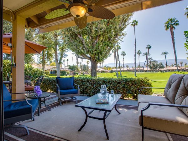 Palm Springs Home 990878