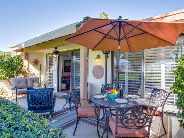 Palm Springs Home 990878