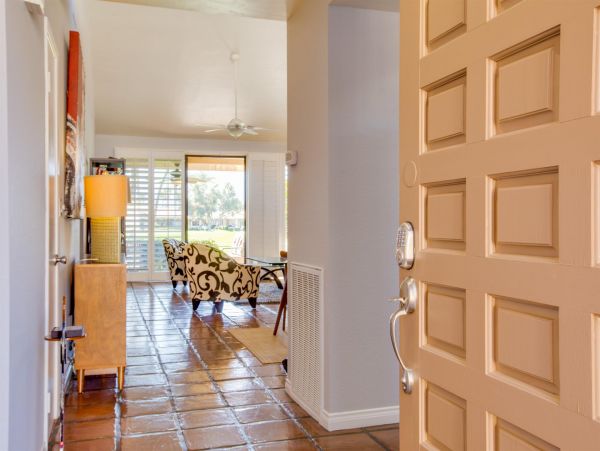 Palm Springs Home 990878