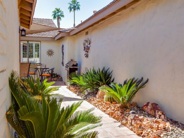 Palm Springs Home 990878