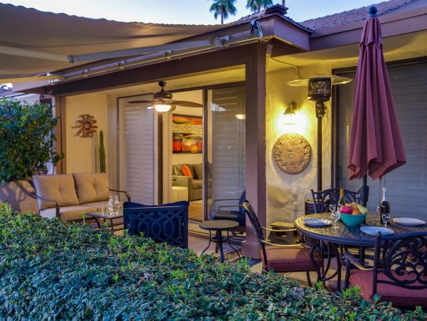 Palm Springs Home 990878