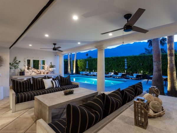 Palm Springs Home 990879