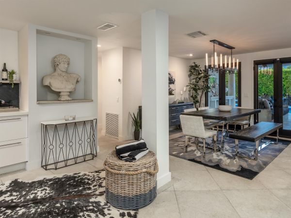 Palm Springs Home 990879