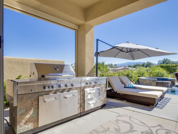 Palm Springs Home 990880