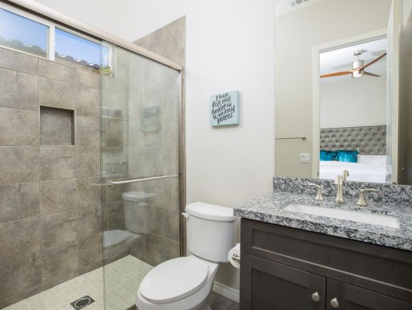 Palm Springs Home 990880