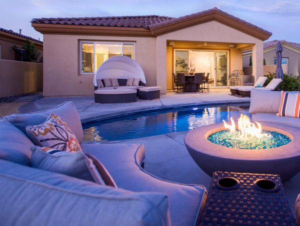 Palm Springs Home 990880