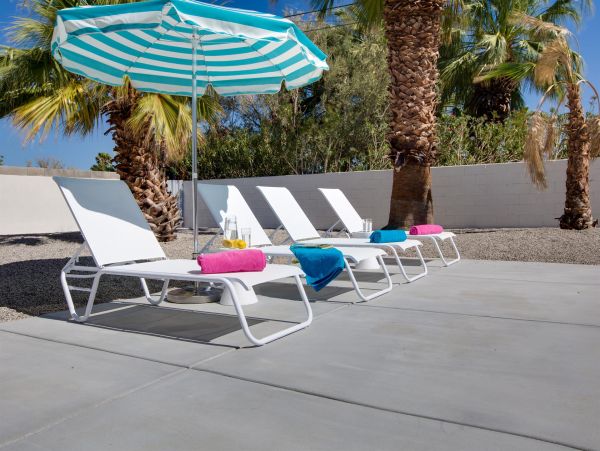 Palm Springs Home 990881