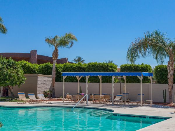 Palm Springs Home 990882