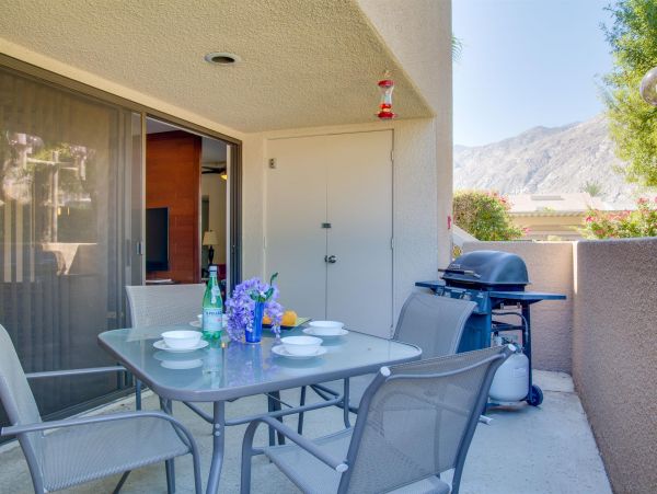 Palm Springs Home 990882