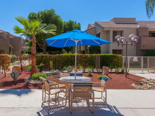 Palm Springs Home 990882