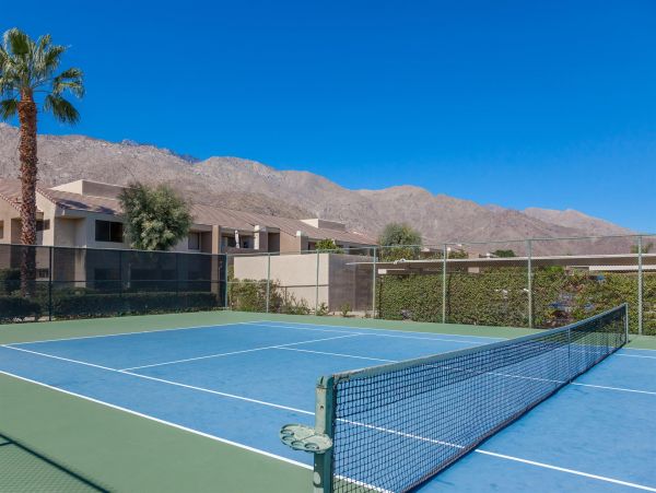 Palm Springs Home 990882