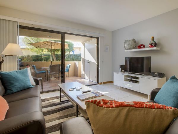 Palm Springs Home 990883