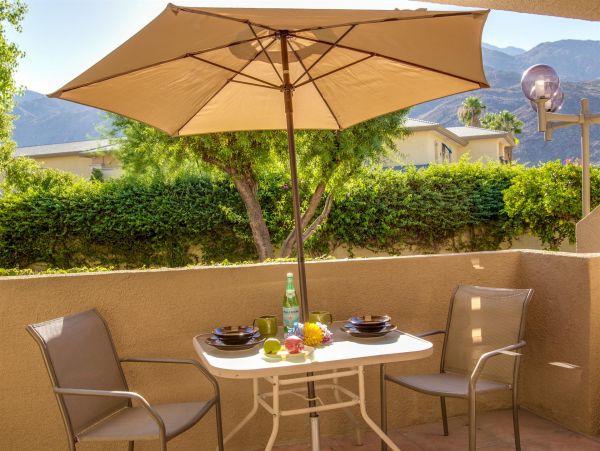 Palm Springs Home 990883