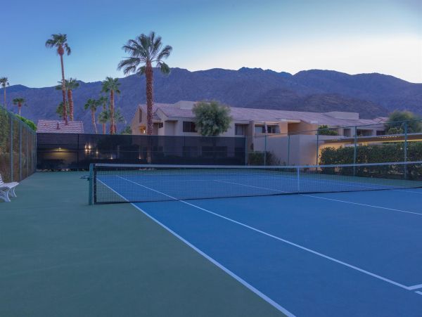 Palm Springs Home 990883