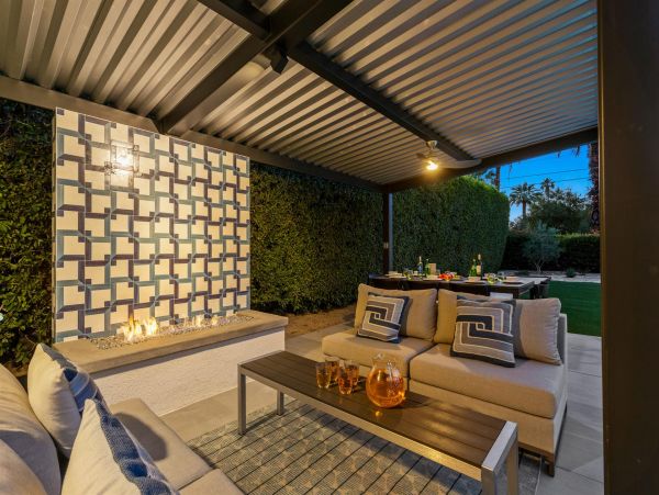 Palm Springs Home 990884