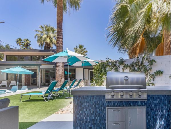 Palm Springs Home 990884