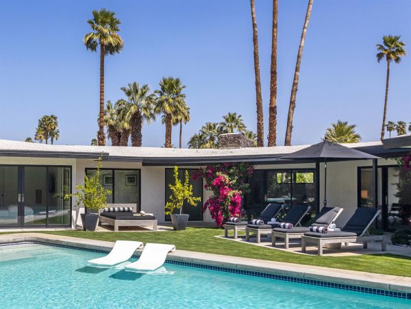 Palm Springs Home 990885
