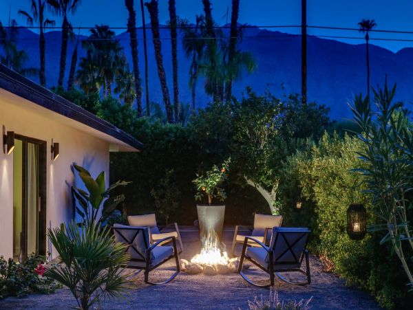 Palm Springs Home 990885